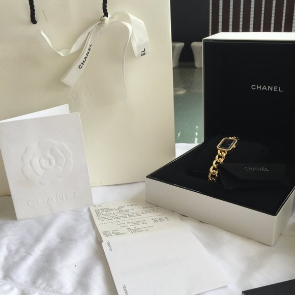 CHANEL 18k Gold w/ Diamonds Watch H3750 LUXURY - Picture 4 of 8